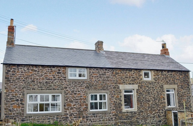 3 bedroom accommodation in Craster