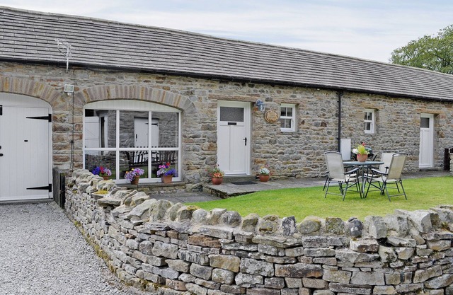 3 bedroom accommodation in Carperby, near Leyburn