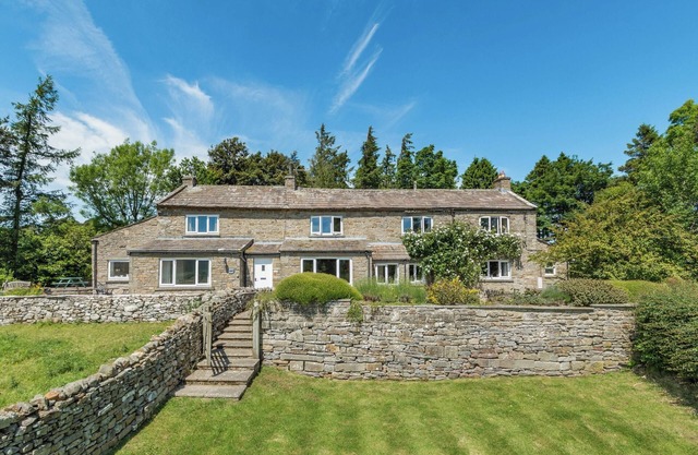 3 bedroom accommodation in Melmerby, near Coverdale