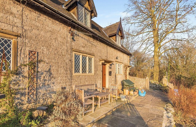 3 bedroom accommodation in Cressbrook, near Bakewell