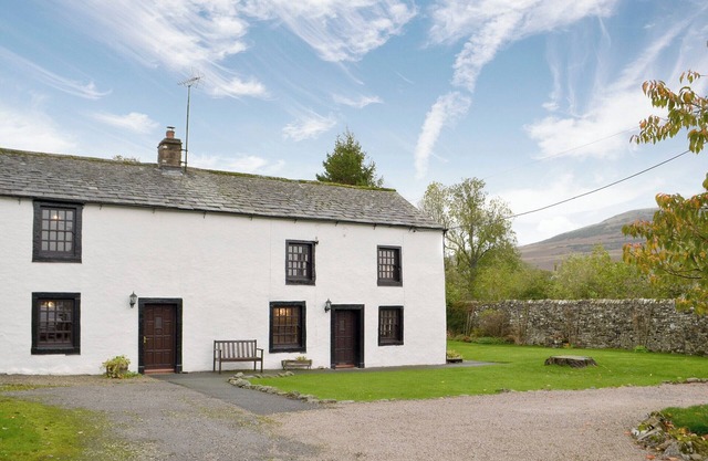 3 bedroom accommodation in Bampton Grange, near Pooley Bridge