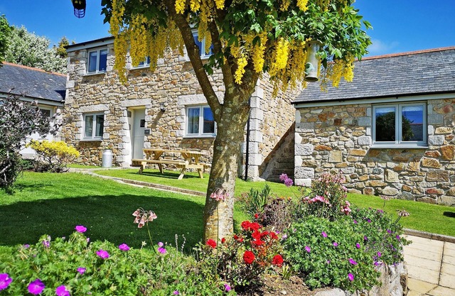 3 bedroom accommodation in Mawla, near Porthtowan