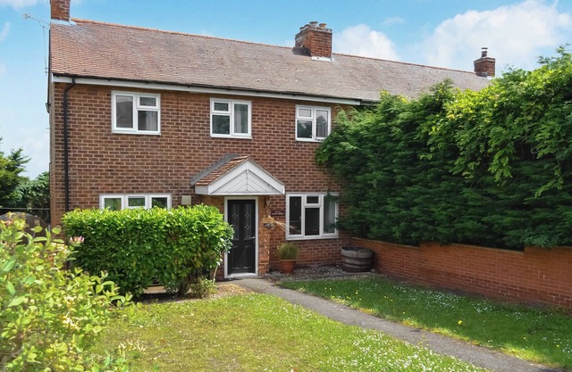 3 bedroom accommodation in Wroot