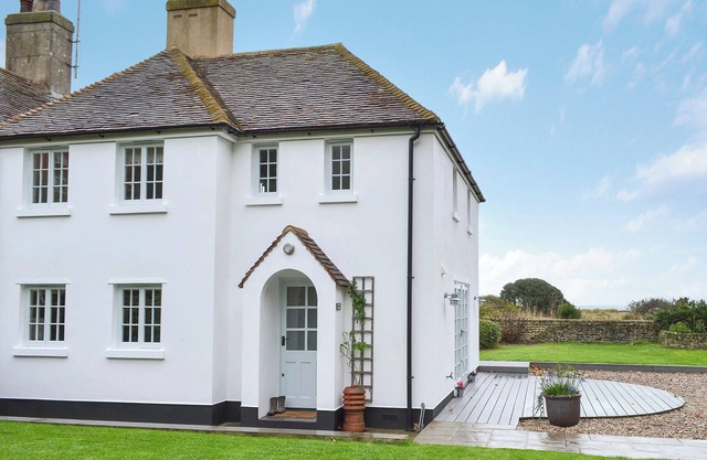 3 bedroom accommodation in Kingsdown, near Deal