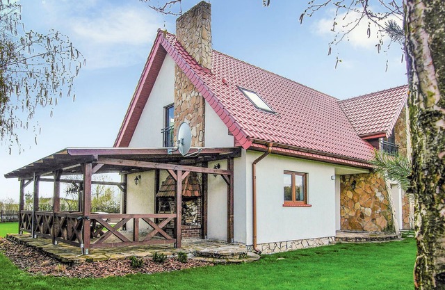 3 bedroom amazing home in Jedwabno