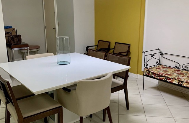 3 bedroom apartment near the beach, close to everything!