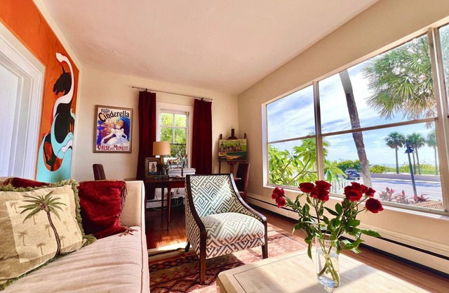 3-Bedroom Beachfront Home “Con La Marea” - Fall Promotion Rates