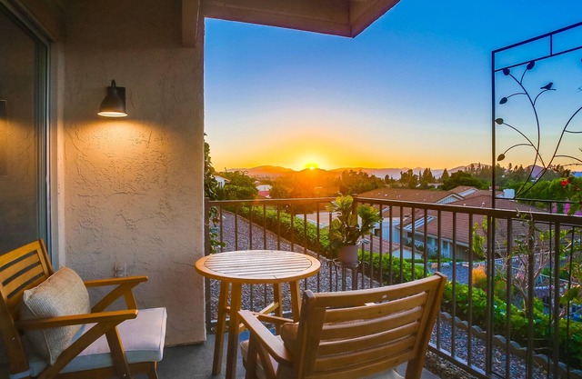 3 Bedroom Beautiful Oaks North 55+ Condo