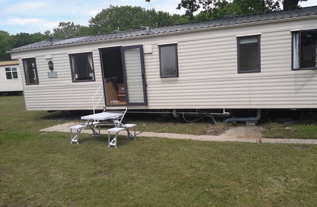 3-Bedroom caravan at Thorness bay
