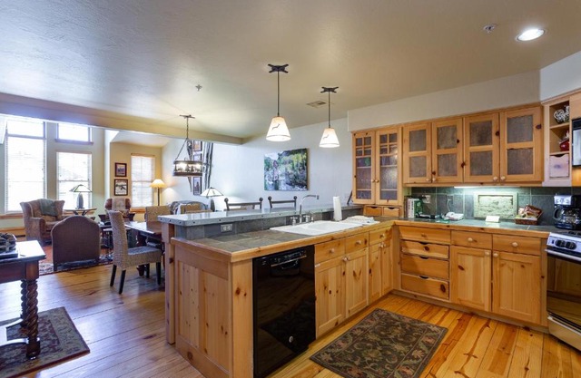 3 Bedroom Condo - The Lodges at Deer Valley condo