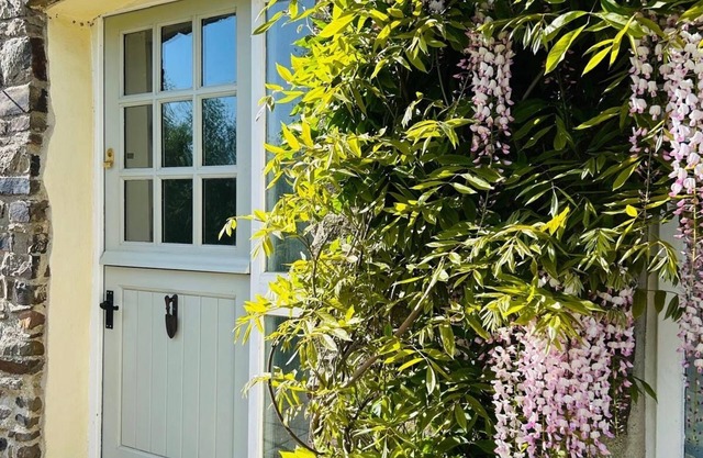 3 bedroom cottage to rent in Devon