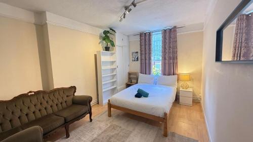 3 bedroom Flat in St John's Wood