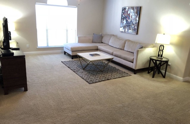 3 bedroom - Galleria area