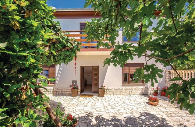 3 bedroom gorgeous home in Jadranovo