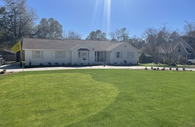 3-bedroom home, 2 miles from the Augusta National's Masters w/Chipping Green