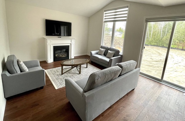 3 Bedroom House Close to Beach