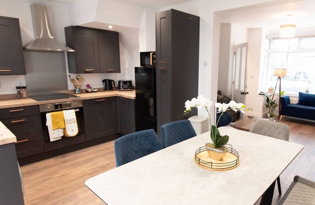 3 Bedroom House in Audenshaw