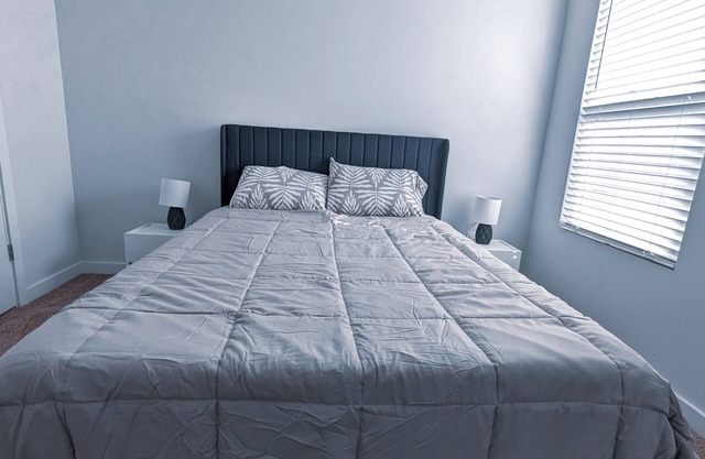 3-bedroom house in adorable Union City with AC