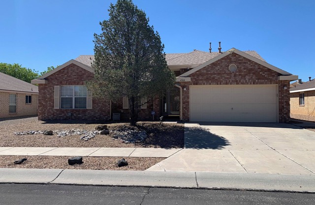3-bedroom house in superb Albuquerque with WiFi, AC
