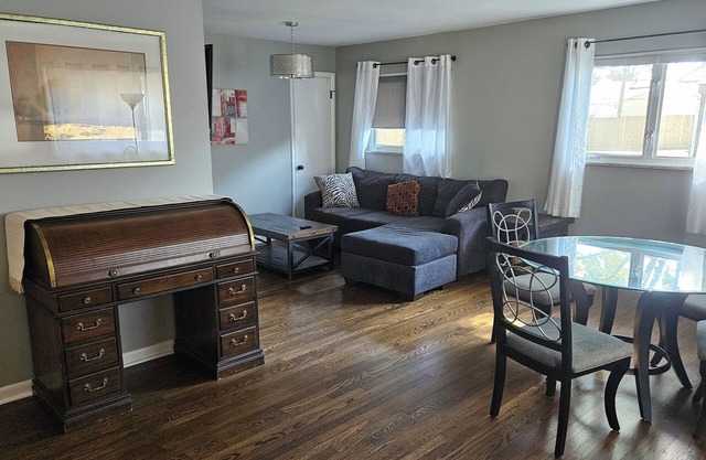 3-bedroom house in centrally-located Reynoldsburg perfect for work or leisure