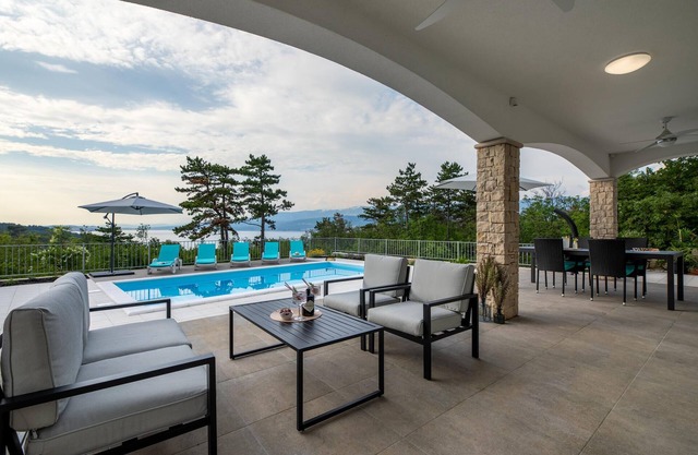 3 bedroom nice home in Silo