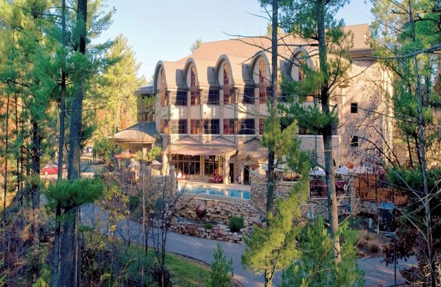 3 Bedroom Presidential Condo in Wisconsin Dells, at Sundara Cottages Resort!