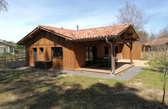 3 Bedroom Private vacation home in Lit-et-Mixe