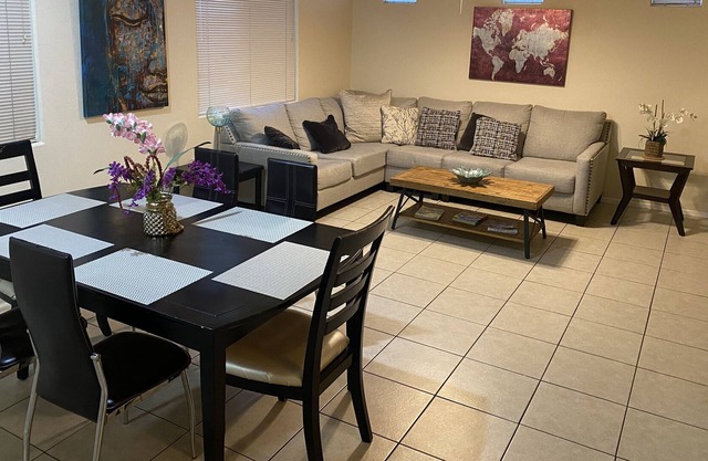 3 bedroom (queen size beds), 2.5 bathroom with easy highway access to all your favorite places!
