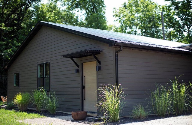 3-bedroom retreat-like new reno between Saint Marys and Celina by lake