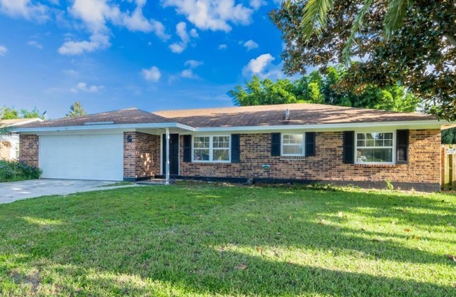 3 Bedroom Single family 417442 by Houzlet
