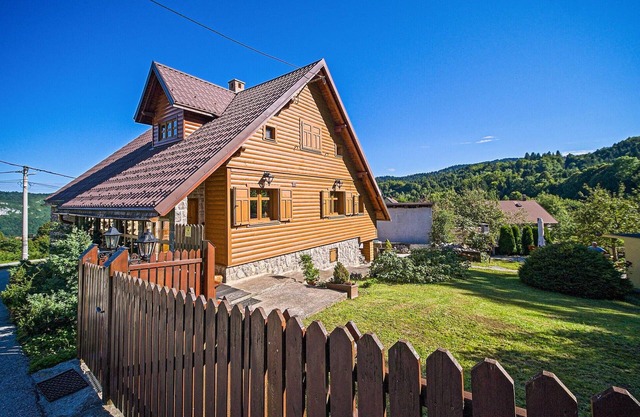 3 bedroom stunning home in Skrad