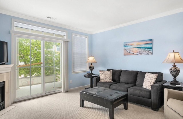 3 Bedroom Sunset Island Condo with Outdoor Pool & Private Beach!