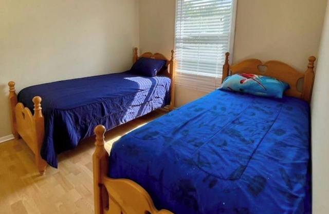3-bedroom townhome in peaceful Norcross with AC