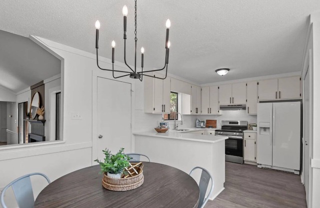 3-bedroom townhome in Rocky Mount with AC, WiFi