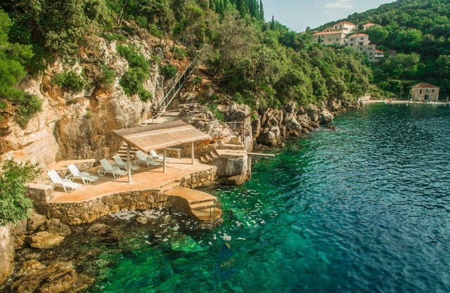 3 bedroom villa with heated pool close to Dubrovnik