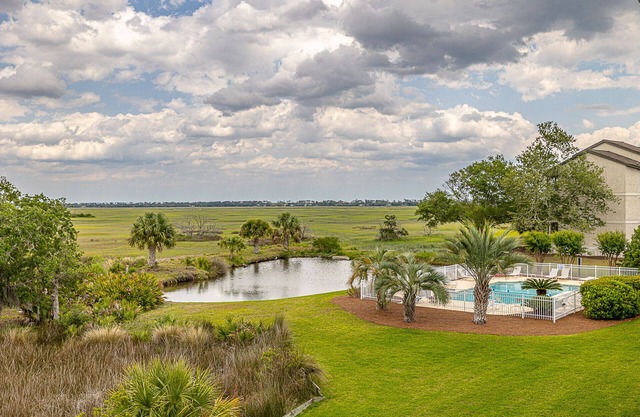 3 BR/3 BA Sea Palms Condo | Screened Porch