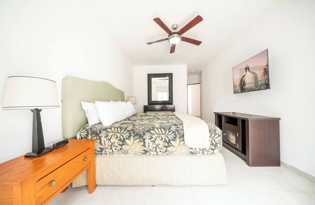 3 BR Condo with Pool - Playacar Phase II