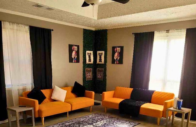 3 BR Spacious New Home with a Fresh, Modern Design