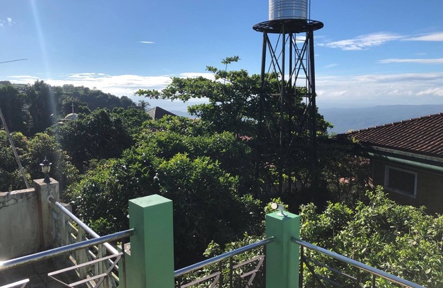 3-BR Towhnouse in Tagaytay