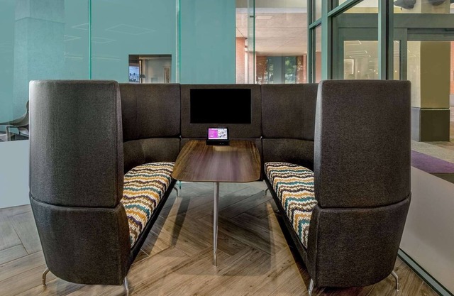 3 Comfortable Units, Near Ohio Historical Center! Convenient Stay!