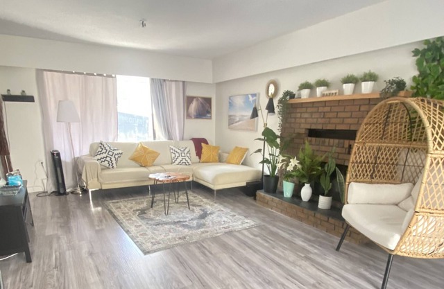 3 Cozy Bedroom Entire House in Abbotsford