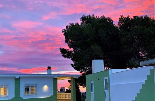 3 double en-suite bedroom villa with swimming pool