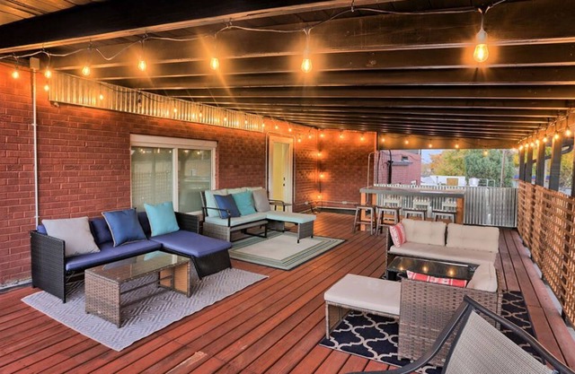 3 Full Apts w/ Rooftop Deck