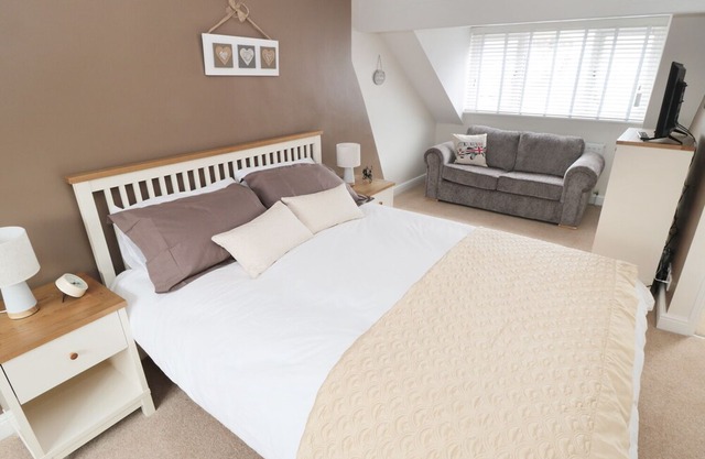 3 George Street, WHITBY