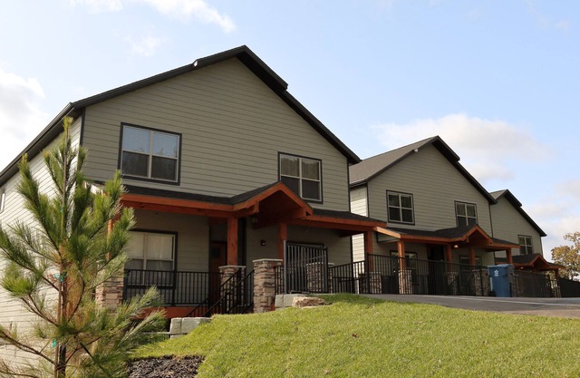 #3 - Lower Level - Antlers Resort 3 Bedroom