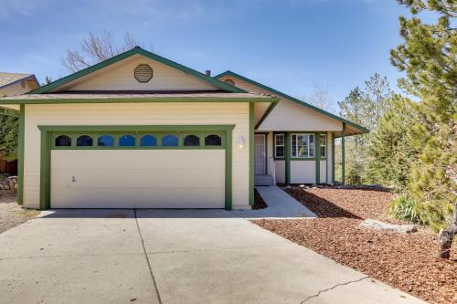 3 Mi to Casinos Reno Home with Fenced Yard!