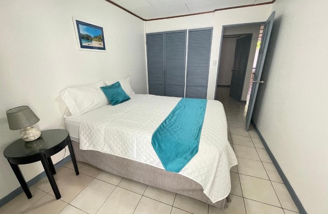 3 Min from SJO airport Kaeli