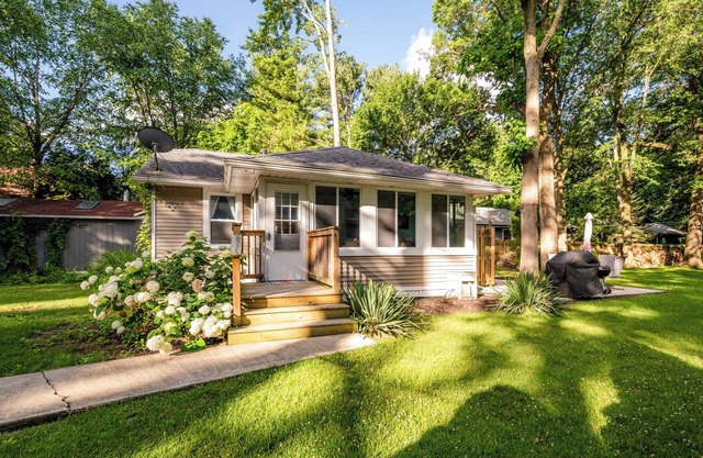 3 Nt Min! Union Pier Cottage Close To Beach & Downtown!
