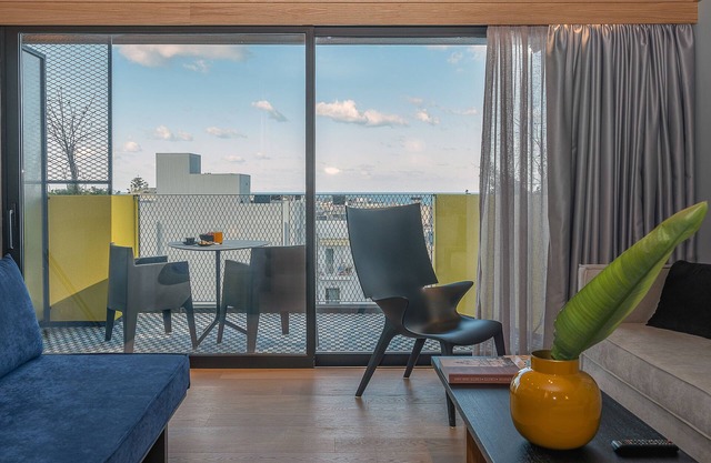 3 Pines Design Living