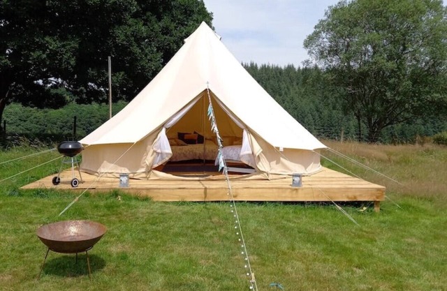 3,Quiet site:own kitchen/bathroom*logfire*electric